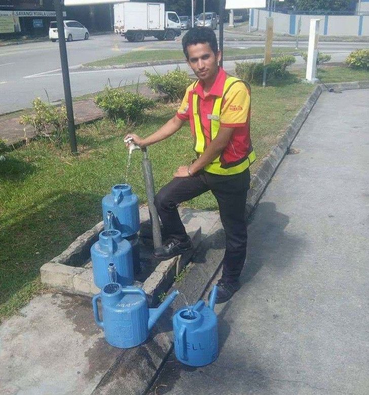 12 Foto Orang ini Bikin Kita Yakin Mereka Sudah Dulu Hidup di Tahun 3019