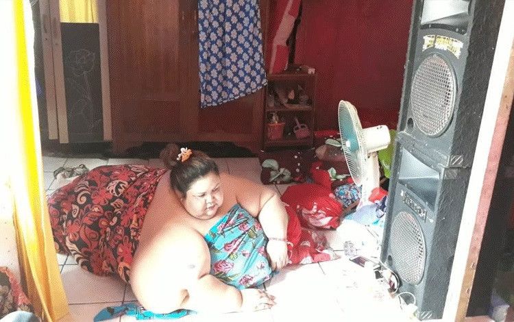 Titi Wati Obesitas Tak Memikirkan Berat Badan Ideal