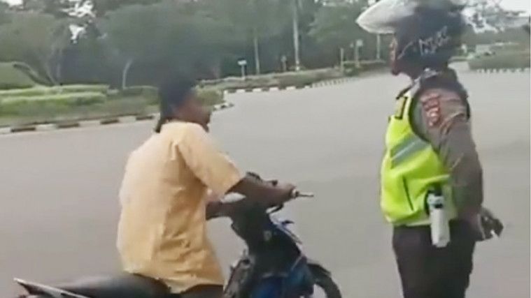 Viral Pemotor Kabur Tinggalkan Istri Saat Akan Ditilang Polisi