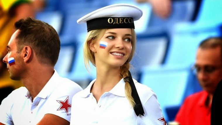 Deretan Gadis Cantik Dalam Piala Dunia 2014
