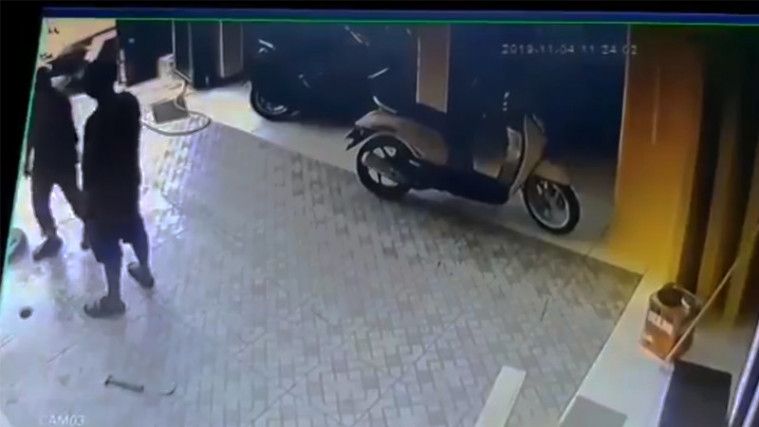 Begini Rekaman CCTV Septic Tank Meledak di Cakung