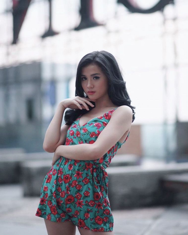 Loly Lovely