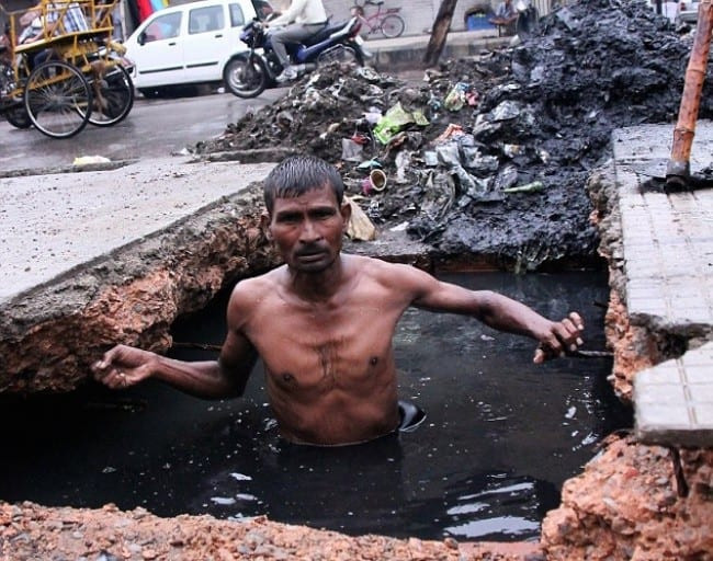 6 Pekerjaan Gila Ini Bikin Kamu Lebih Bersyukur dengan Pekerjaan yang Sekarang!