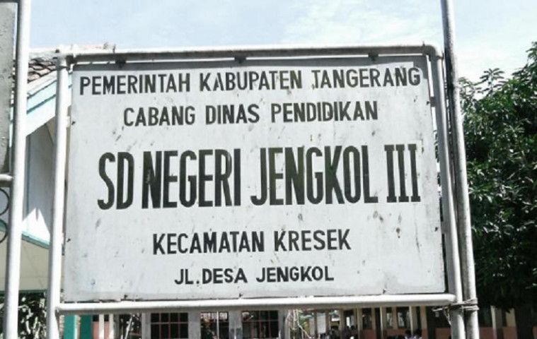 Kocak, 10 Nama Sekolah Ini Ngocok Perut Abis!