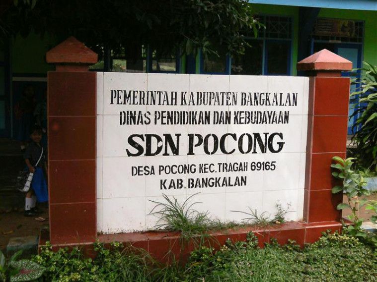 Kocak, 10 Nama Sekolah Ini Ngocok Perut Abis!