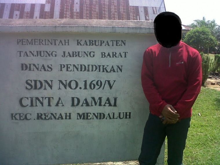 Kocak, 10 Nama Sekolah Ini Ngocok Perut Abis!