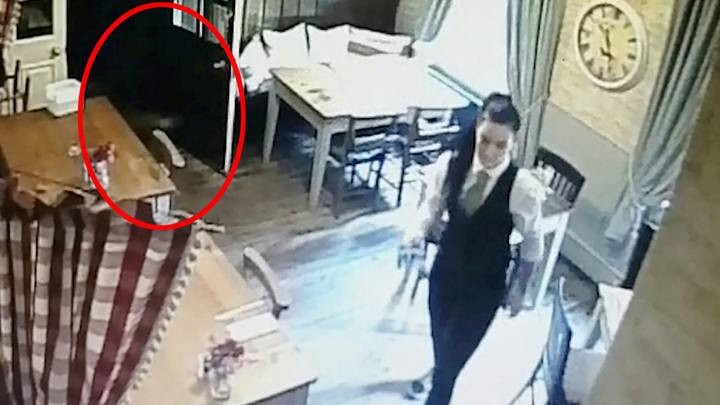 Mitos penampakan Hantu di Restoran