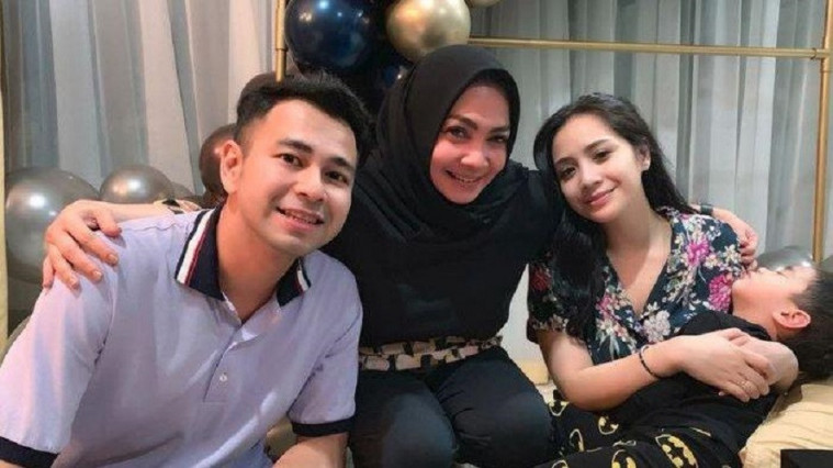 Rieta Amalia dan Nagita Slavina