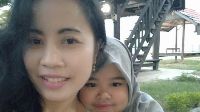 Kekeyi dan ibunya
