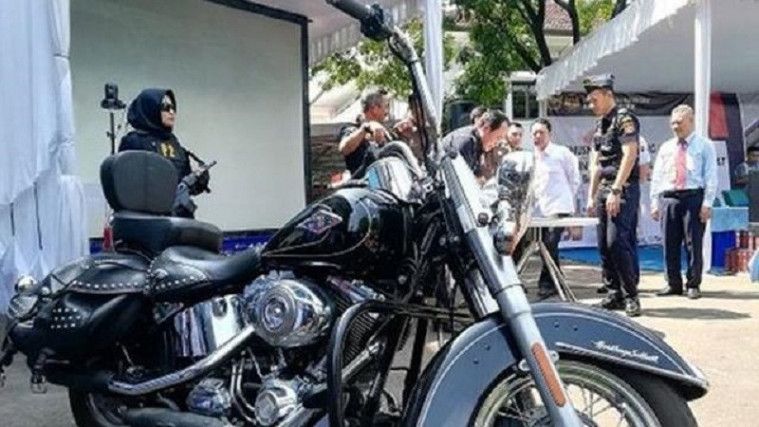 Pelelangan Harley Davidson ilegal