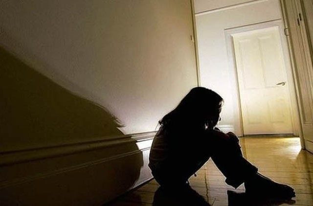 Bejat! Jadi Pendamping Olimpiade Sains, Guru Ini Curi Kesempatan Cabuli Siswinya di Hotel