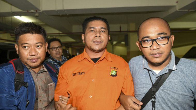 Teriak Pengkhianat, Tersangka Kasus Novel Disebut Warganet Penuh Drama!