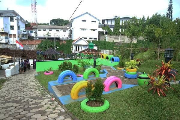 wisata kuburan di kota Malang