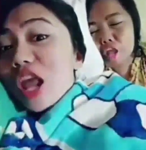 kerjaian ibunya yang lagi tidur