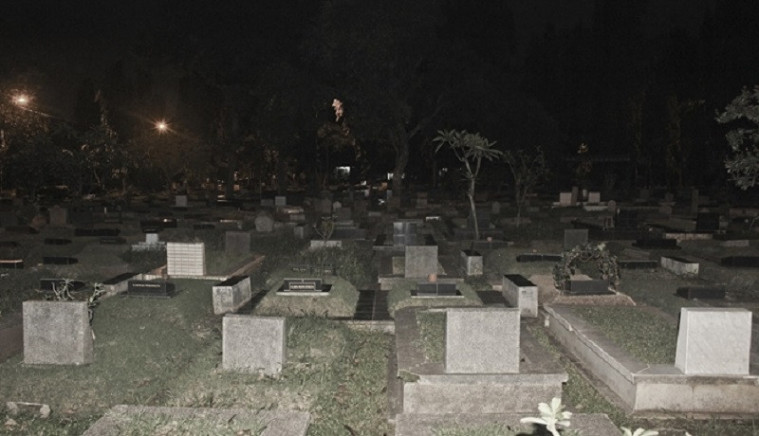 hantu gentayangan