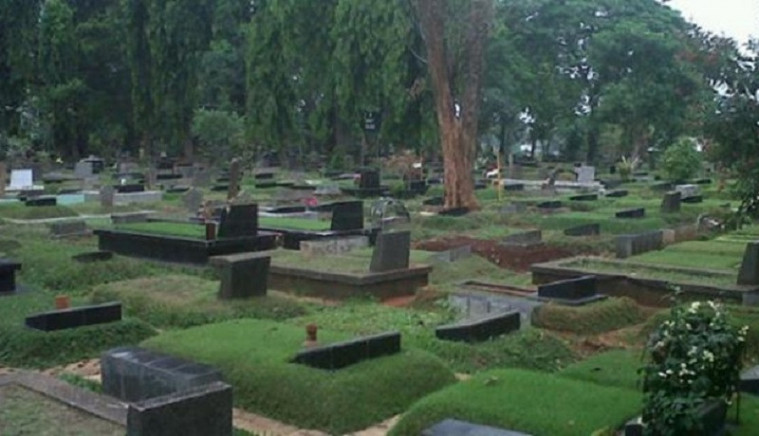 hantu gentayangan