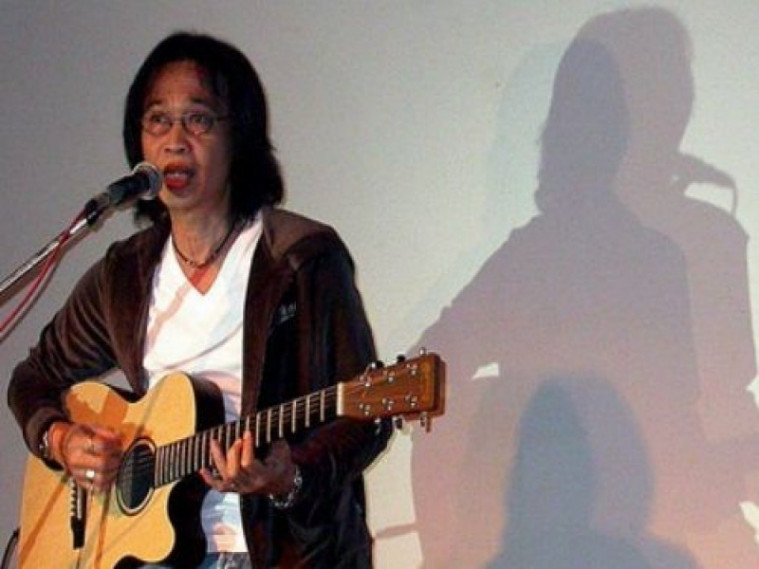 Lagu Chrisye