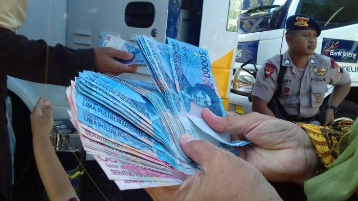 Inilah Bahan  Unik Pembuat  Uang Kertas  Rupiah Indonesia