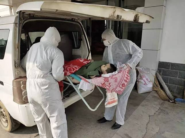 Yan Cheng, remaja penyandang disabilitas yang ditinggal sendirian di rumah saat virus Corona merebak.