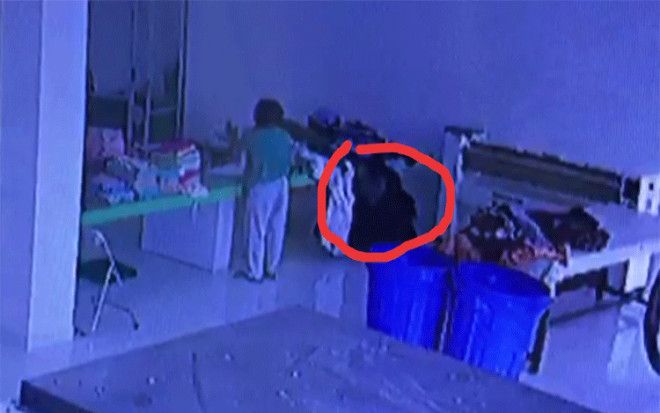 Hantu Mengerikan di Gedung Tua