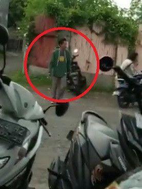 Sok Ganteng Berakhir Tabrakan