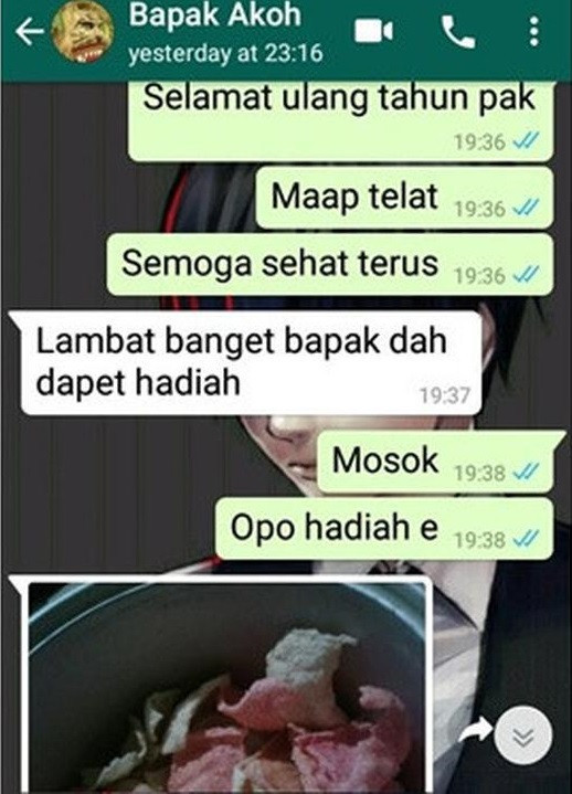 Ngakak! 5 Chat Ayah ke Anak Ini Tega Banget, Bikin Geregetan