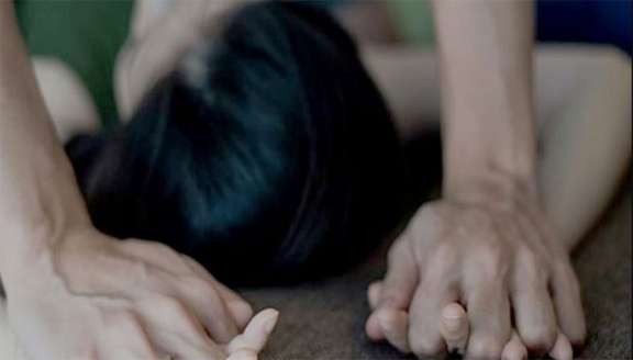 Lagi Santai Istirahat di Kebun, Wanita di Sulsel Tiba-tiba Diperkosa Pria Bertopeng