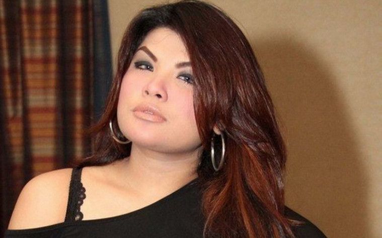 Artis Beda Agama Eva Celia dan Sophia Latjuba