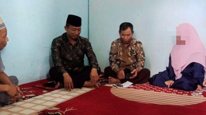 Gara-Gara Covid-19, Pasangan Pengantin di Sulawesi Menikah via Video Call
