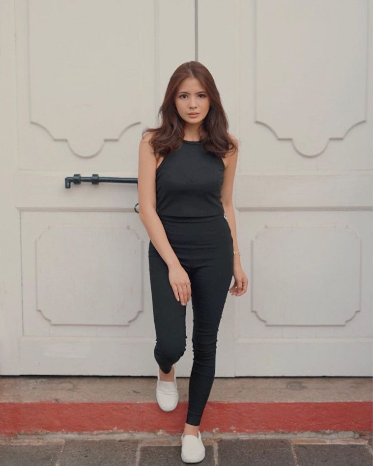 Adhisty Zara