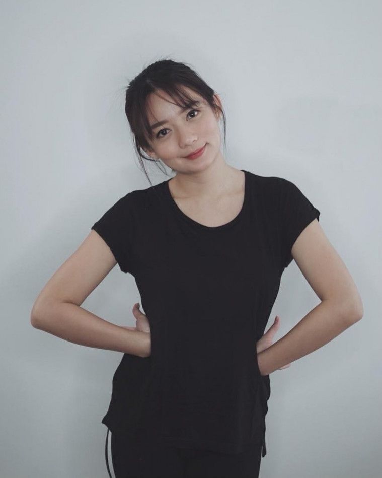 Adhisty Zara