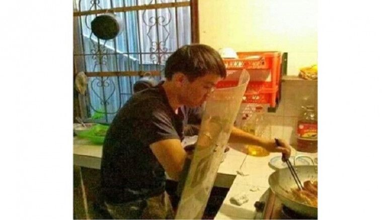 potret suami masak gantiin istri