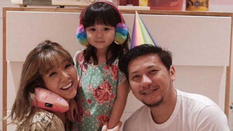 Gading Menginap di Rumah Gisel