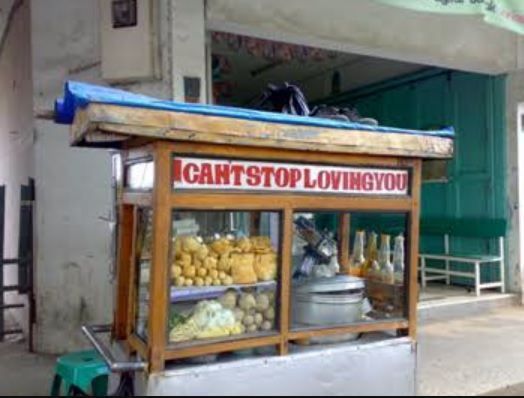 Gerobak dengan Nama Sok Imut Ini Sukses Bikin Netizen Ngakak
