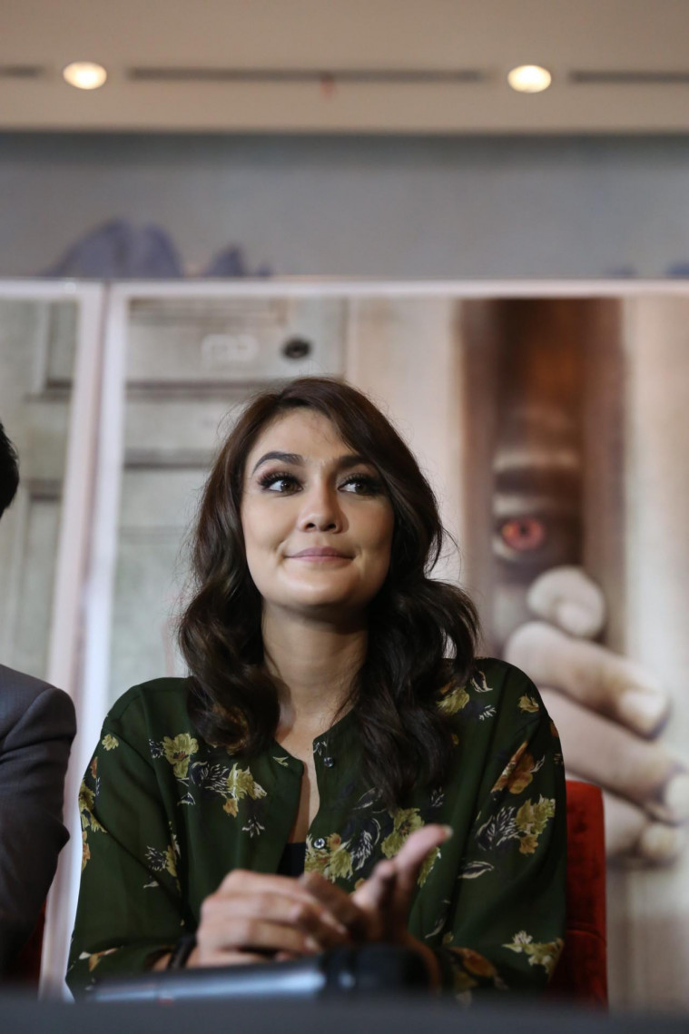 Luna Maya dan Indro Cahyono