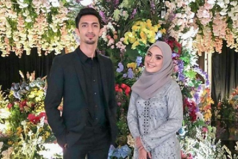 Vebby Palwinta dan Razi Bawazier Menikah