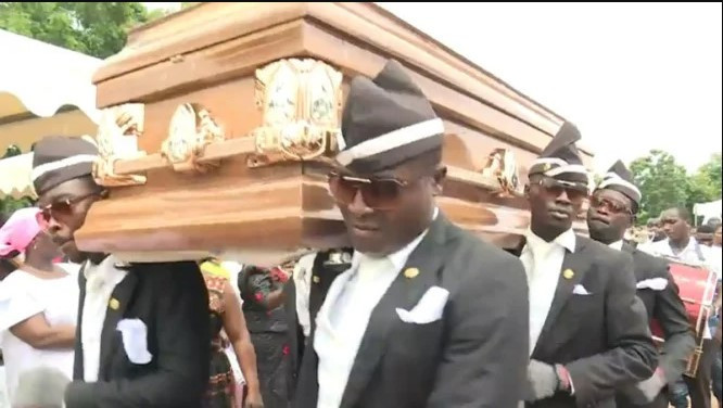 Berterima Kasih pada Para Tenaga Medis, Penari Joget Coffin Ancam Akan Menari untuk Siapapunyang Langgar Aturan Lockdown