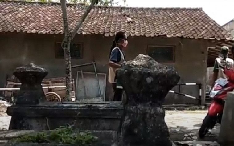 area pemakaman desa kacangan