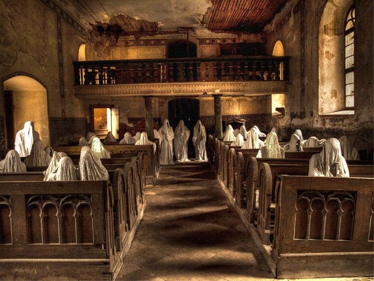 Ngeri, Penampakan di Gereja Ini Bikin Merinding!