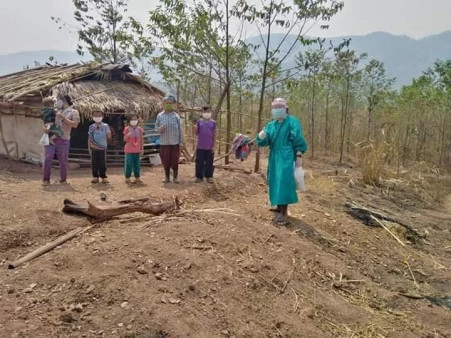 Dr.Soi dan Keluarga Pasien Yang Ditolongnya