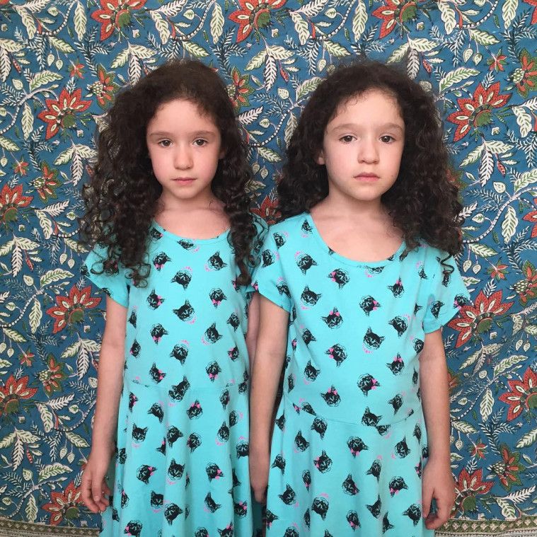 mirror sisters Emma and Sophie Schorr