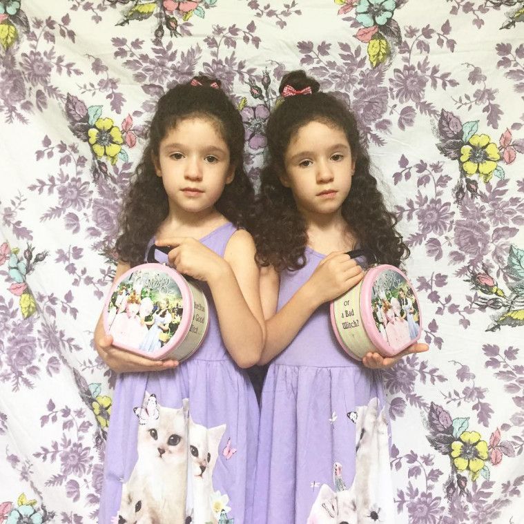 mirror sisters Emma and Sophie Schorr