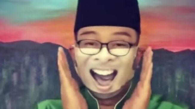 ilustrasi orang pakai masker