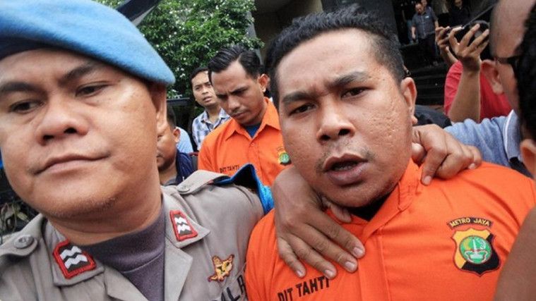 Abu Rara Penusuk Wiranto Dituntut 16 Tahun Penjara, Netizen Bandingkan Dengan Novel
