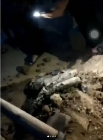 Temuan benda misterius di makam