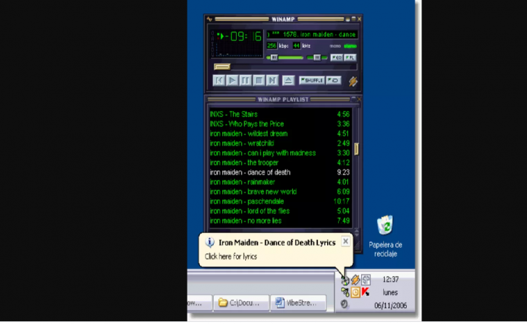 Aplikasi lirik lagu PC