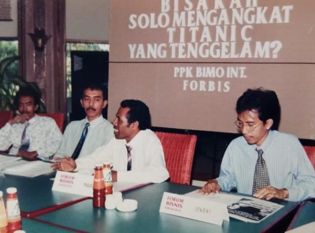 Presiden Jokowi semasa menjadi pengusaha mebel di Solo