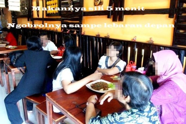 ilustrasi tipikal orang Indonesia kalau lagi makan
