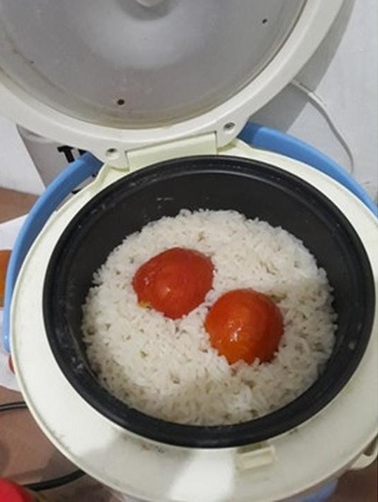 ilustrasi masak ala anak kost