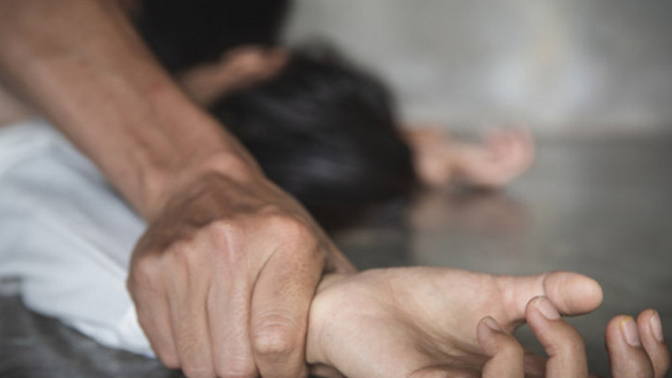 Datang Tanpa Celana Dalam, Tukang Pijat di Surabaya Perkosa Pelanggan
